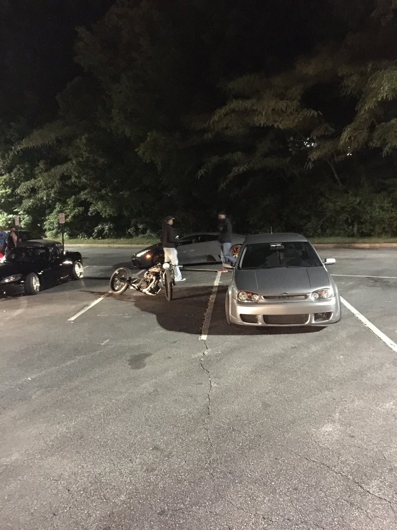 Illustration for article titled Went to a car meet last night, and made some friends.